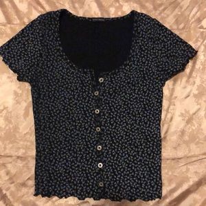 BRANDY MELVILLE BUTTON UP FLORAL TOP